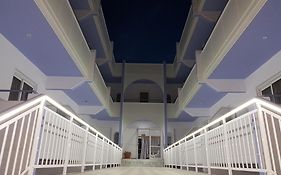 Pyrgos Hotel Apartments